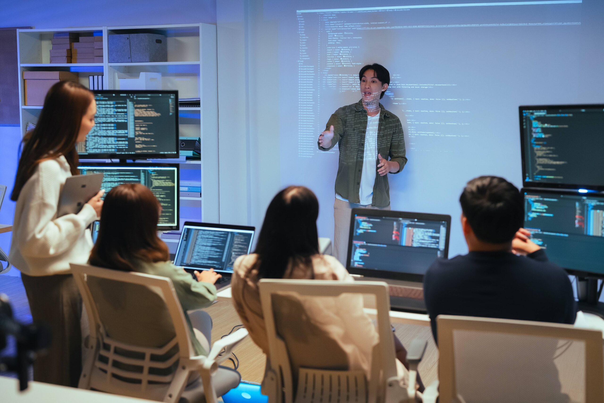 shutterstock_2668489467-min